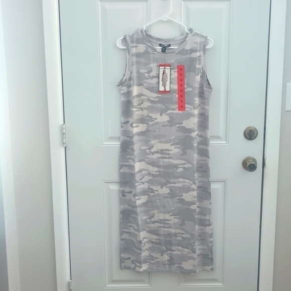 NWT Hilary Radley gray camo rayon sleeveless midi maxi column dress size M - Picture 1 of 8